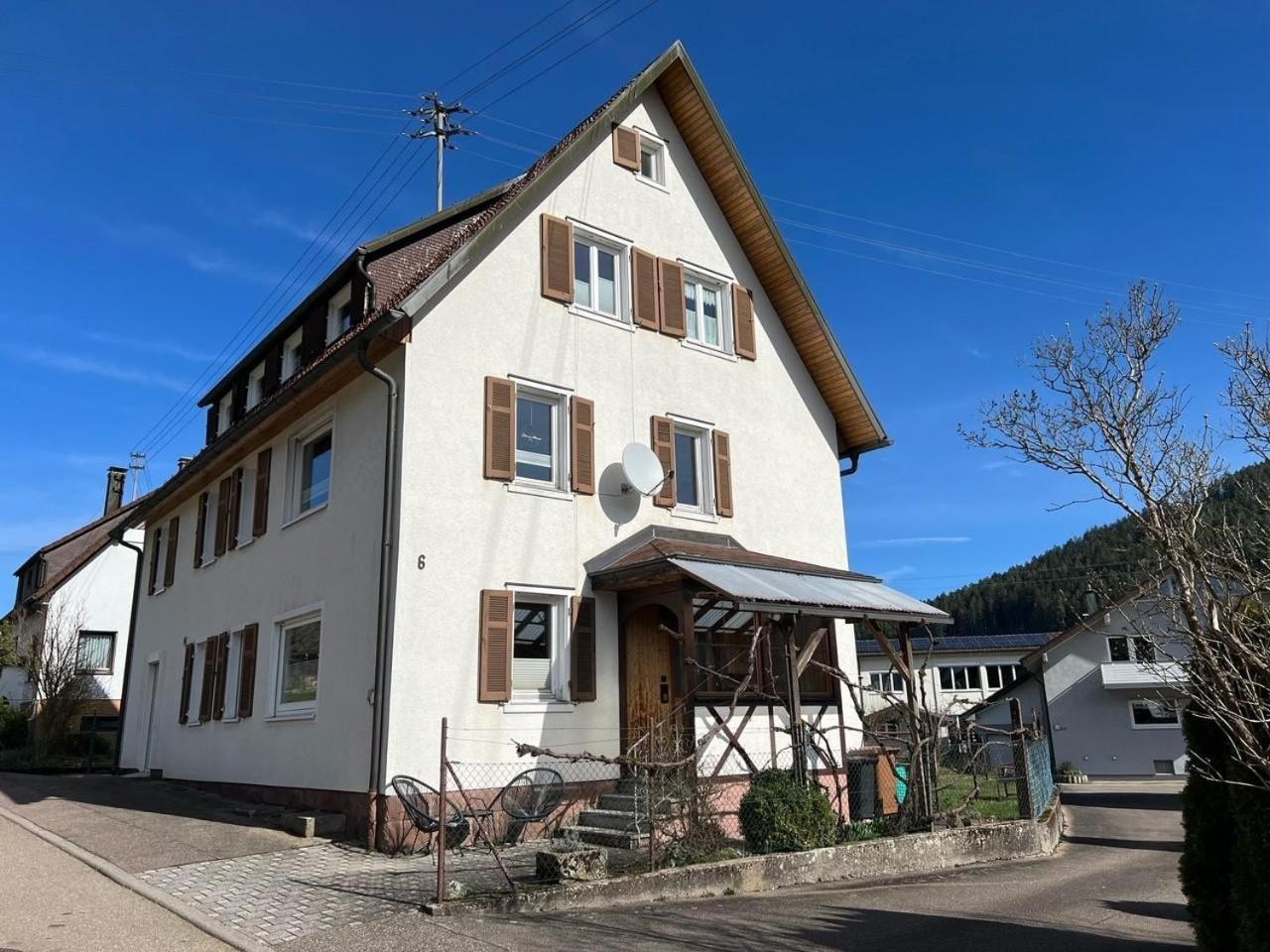 Ferienwohnung Am Wiesenrain ไบเออร์สบรอนน์ ภายนอก รูปภาพ