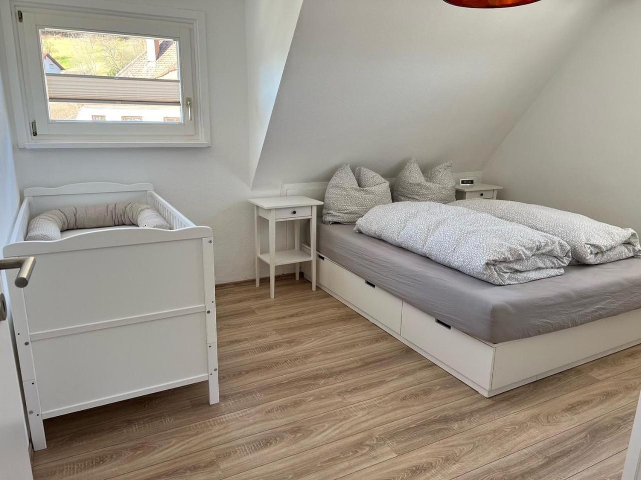 Ferienwohnung Am Wiesenrain ไบเออร์สบรอนน์ ภายนอก รูปภาพ
