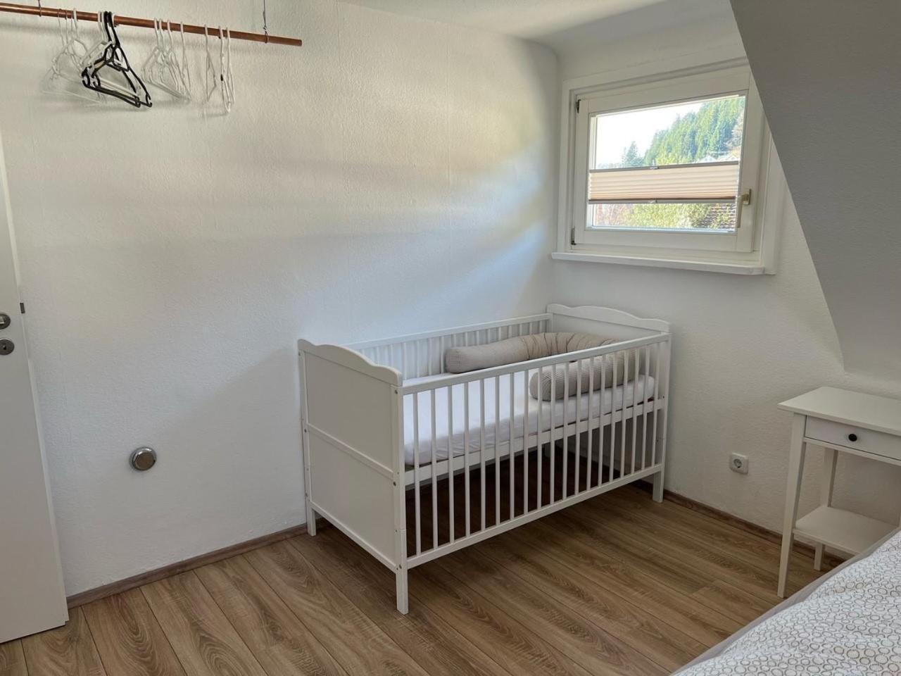 Ferienwohnung Am Wiesenrain ไบเออร์สบรอนน์ ภายนอก รูปภาพ